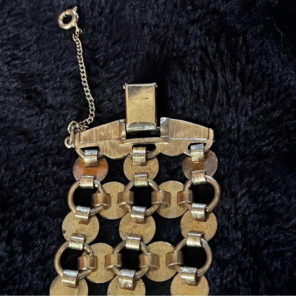 Vendome Vintage Analog Women's 17 Jewel Analog Watch